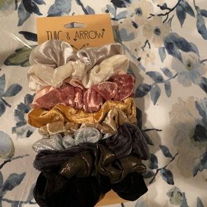 TWIG ARROW PONY TAIL HOLDERS